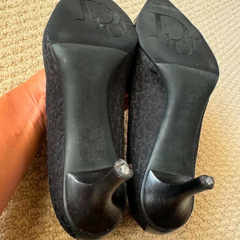 Dior Black Pointed Toe Logo-Buckle Heels - Picture 4 of 4